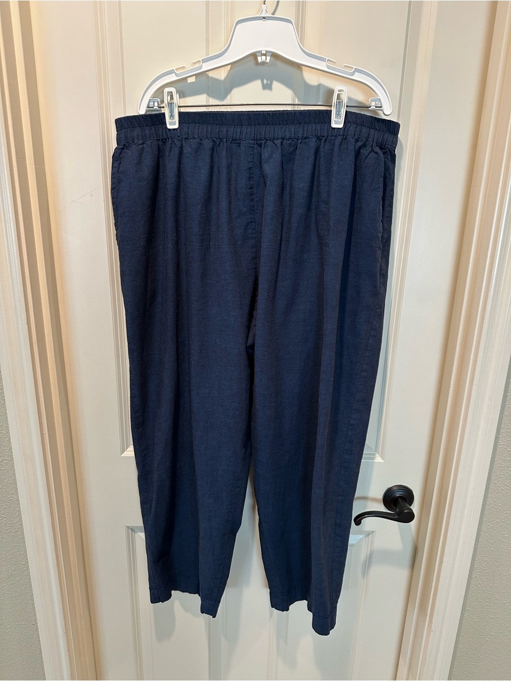 Marketplace Wide Leg Elastic Waist Pants in Navy Blue